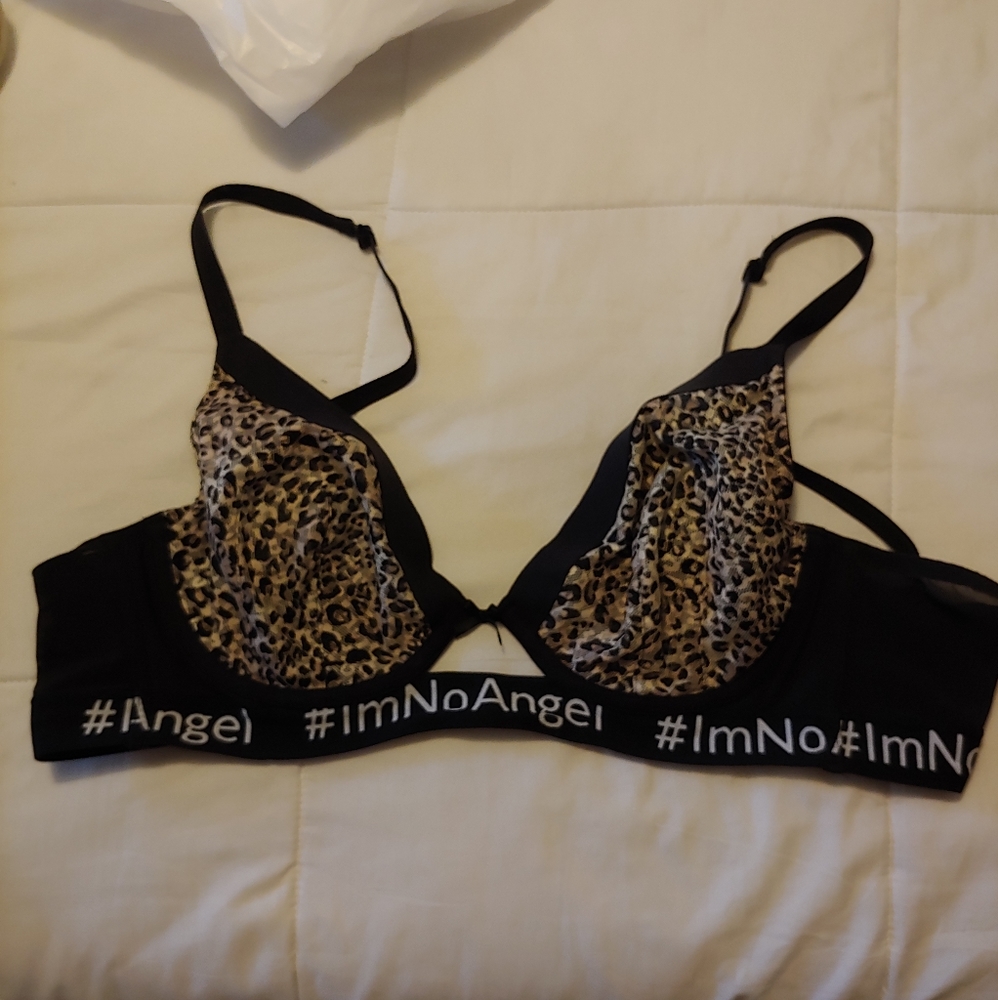 42C Cacique plunging unlined bra